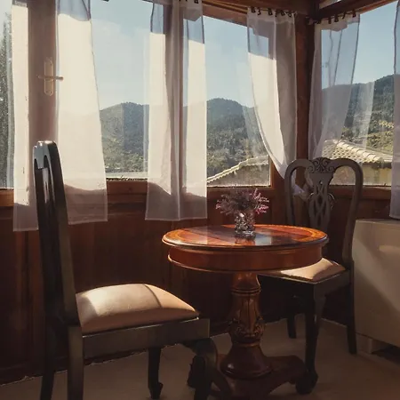 Hotel Mountain View