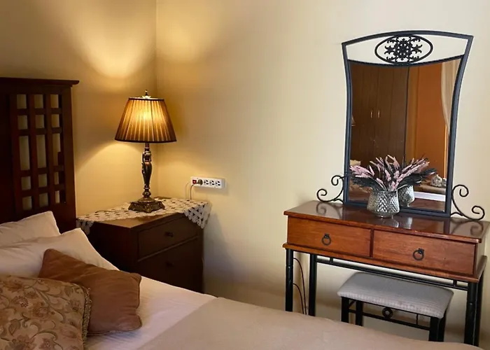 Mountain View Hotel *